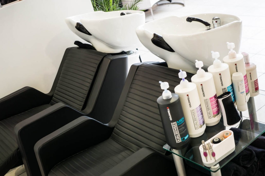 Waschplätze im Diamond Hairstudio